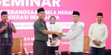 Komandan Kodim 0809 Kediri Letkol Inf Ragil Jaka Utama bekali santri Wali Barokah dengan Wawasan Kebangsaan Bela Negara dan Moderasi Beragama pada Rabu 215 Dok LINES