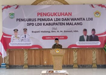 Kepala Badan Kesatuan Bangsa dan Politik (Kesbangpol) Kabupaten Malang, Agus Widodo, mengajak jajaran Pemuda dan Wanita LDII Kabupaten Malang untuk aktif berpartisipasi dalam Forum Kewaspadaan Dini Masyarakat (FKDM), pada Sabtu (24/5). dok: LINES.