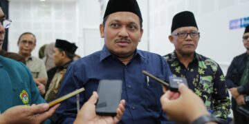 Kepala Unit Pelaksana Teknis Teknologi Informasi dan Komunikasi Pendidikan Dinas Pendidikan Provinsi Jawa Timur UPT TIKP Dindik Jatim Mustakim menghadiri Pelatihan Tim Pencegahan dan Penanganan Kekerasan TPPK di Pondok Pesantren Wali Barokah Kediri 23 25 Mei 2025 Ia menjadi salah satu narasumber yang memaparkan materi bertema Strategi Penguatan Karakter Luhur Melalui Pendidikan Dok LINES