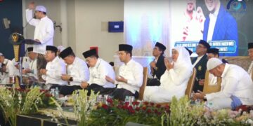 Pemerintah Provinsi Pemprov Jawa Timur menggelar dzikir dan doa bersama menyambut datangnya Tahun Baru Islam 1 Muharam 1447 Hijriah di Masjid Al Akbar Surabaya Kamis malam 166 Dok LINES