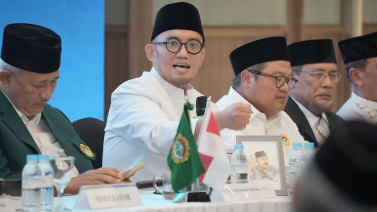 Dahnil Anzar Simanjuntak LDII | LDII JAWA TIMUR Pengamat Politik Bidang Pertahanan sekaligus Juru Bicara Presiden Prabowo Dahnil Anzar Simanjuntak saat menjadi pembicara di Sekolah Virtual Kebangsaan LDII Dok LINES
