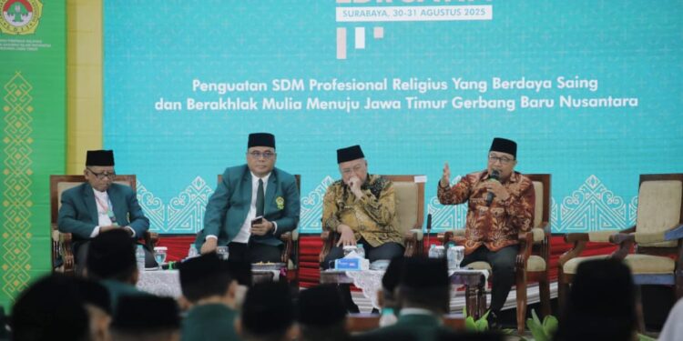 Hari pertama Muswil X LDII Jatim diisi kegiatan Dialog Kebangsaan dengan menghadirkan para tokoh lintas ormas keagamaan, Sabtu (30/8). Dok: LINES.