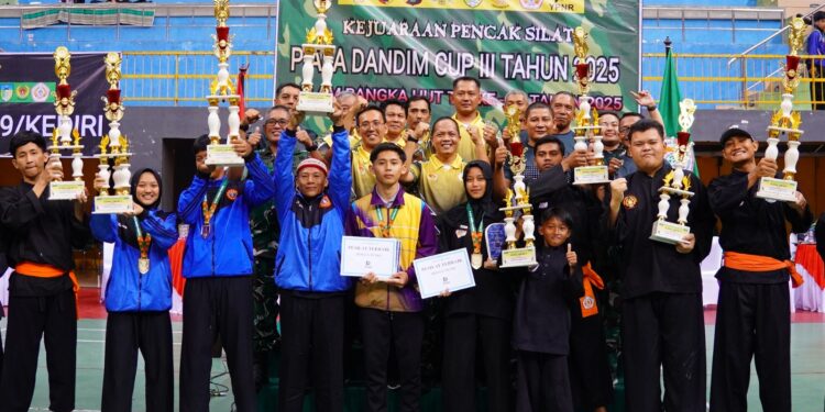 Santri Pondok Pesantren Wali Barokah (PPWB) berhasil menorehkan prestasi gemilang pada Kejuaraan Pencak Silat Dandim 0809 Kediri Cup III Tahun 2025.