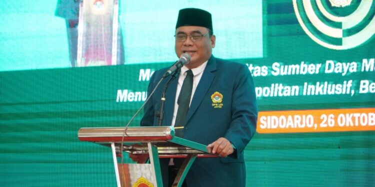 Ketua DPW LDII Jawa Timur Moch. Amrodji Konawi menegaskan bahwa keberhasilan sebuah organisasi bergantung pada dua hal utama: terciptanya hubungan yang harmonis baik secara vertikal maupun horizontal. Dok: LINES.