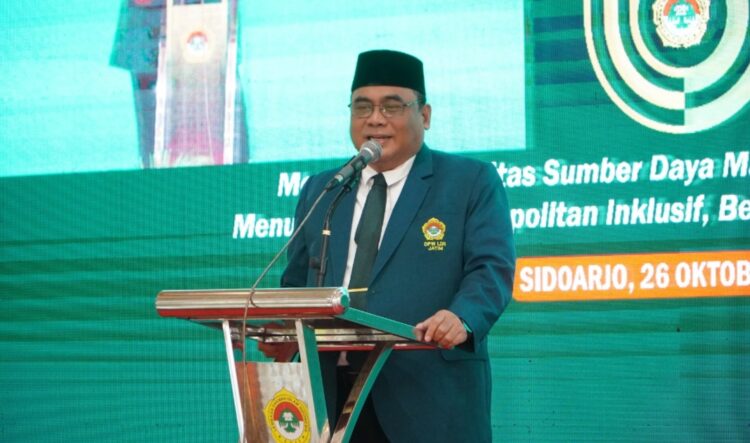 Ketua DPW LDII Jawa Timur Moch Amrodji Konawi menegaskan bahwa keberhasilan sebuah organisasi bergantung pada dua hal utama terciptanya hubungan yang harmonis baik secara vertikal maupun horizontal Dok LINES