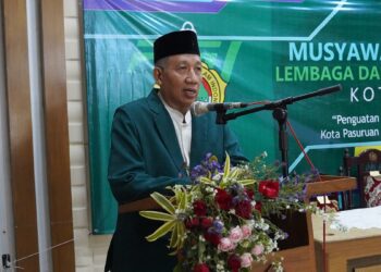 Ketua terpilih DPD LDII Kota Pasuruan masa bakti 2025–2030, Mohammad Ali, menyampaikan sambutan usai terpilih dalam Musyawarah Daerah (Musda) VII LDII Kota Pasuruan. Ia menegaskan komitmennya untuk menggerakkan generasi muda dan menjalankan delapan program pengabdian guna mewujudkan masyarakat yang berkarakter dan berakhlak mulia. (Dok. LINES Jatim)