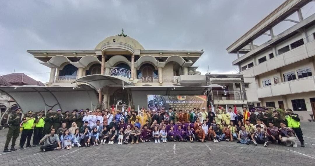 DPD LDII Kota Malang menjadi tuan rumah Silaturahmi dan Apel Kebangsaan yang digagas oleh Forum Bhineka Muda bersama FKAUB Malang Raya di halaman Masjid Roudhotul Jannah, Sukun, Sabtu (1/11) pagi. (Foto: Dok. LINES Malang)
