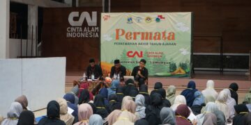 Para pemuda LDII dari wilayah PC LDII Sugio Lamongan mengikuti kegiatan Perkemahan Akhir Tahun Permata CAI yang digelar pada 89 November 2025 di Bumi Perkemahan Wonosalam Jombang Jawa Timur Foto Dok LINES Lamongan