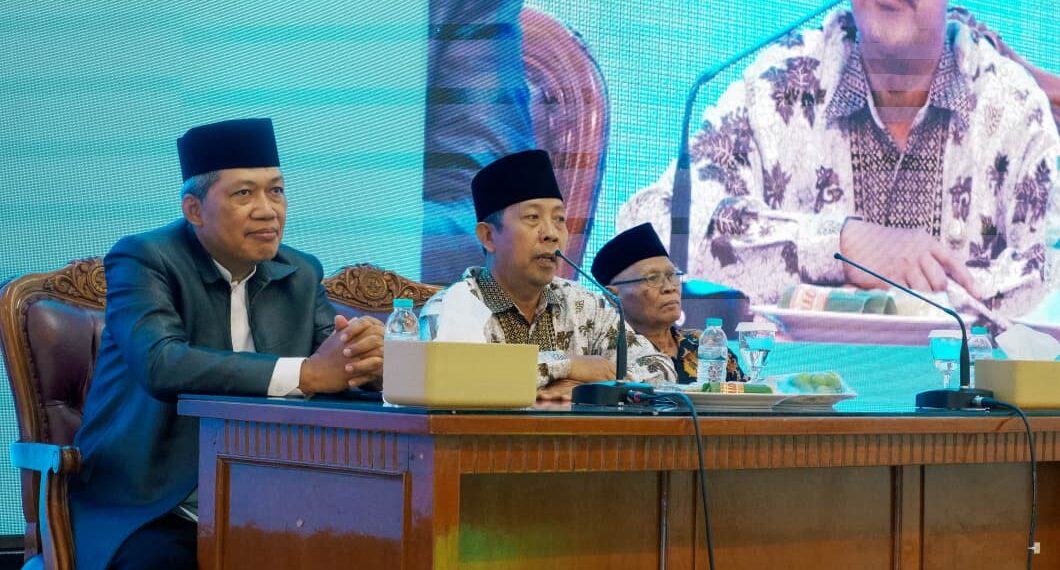 Kasi Pendidikan Diniyah dan Pondok Pesantren Kemenag Kota Kediri, Ahmad Rofiuddin Faruq mengapresiasi dukungan fasilitas dari Ponpes Wali Barokah dan LDII dalam memfasilitasi Bimbingan Teknis (Bimtek) operator Education Management Information System (EMIS) Kementerian Agama. Dok: LINES.