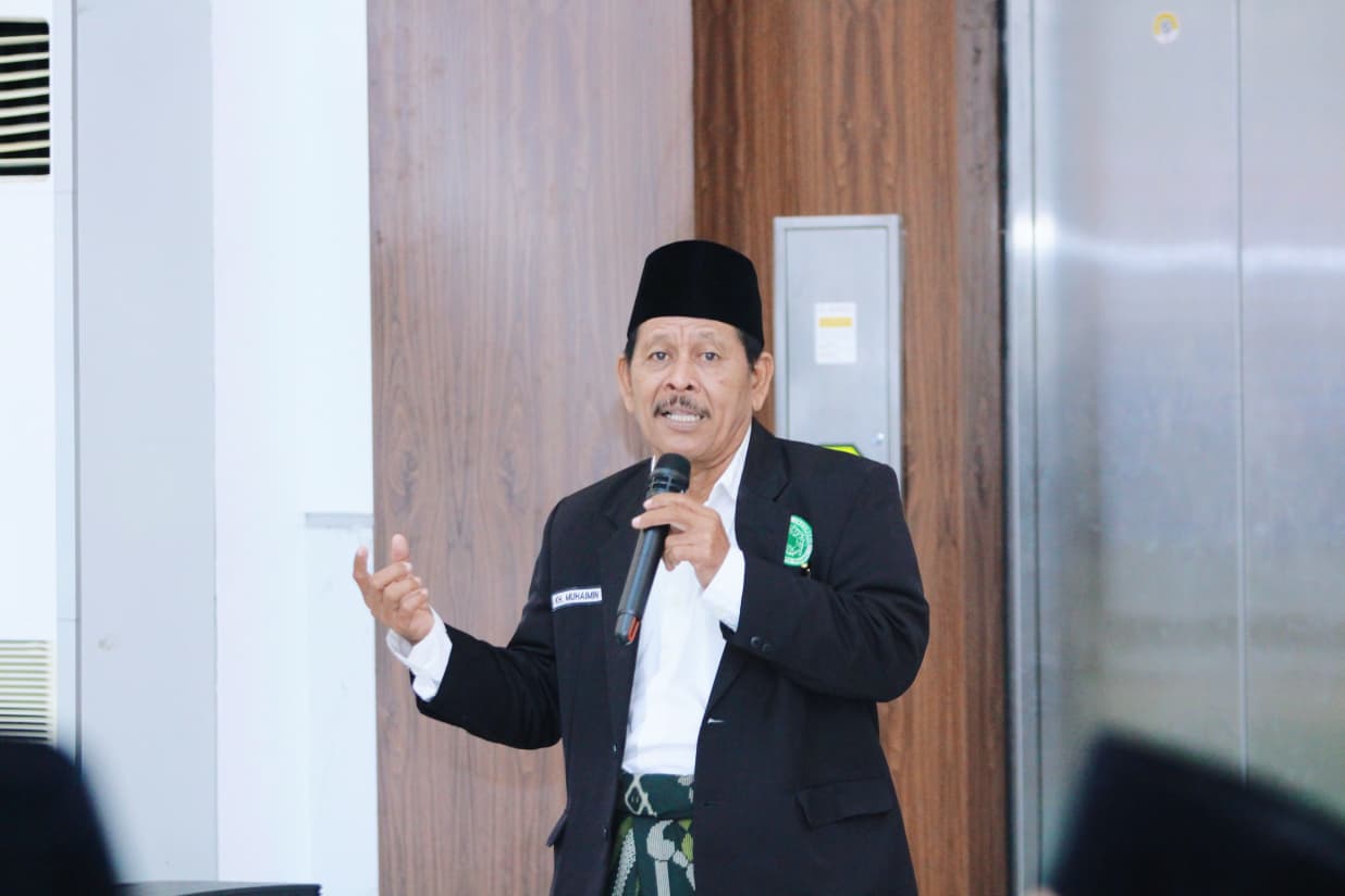 Sekretaris MUI Kota Surabaya, Drs. H. Muhaimin Ali menilai pentingnya menjaga keseimbangan antara ilmu dan akhlak di tengah masyarakat Surabaya yang majemuk dan multikultural sebagai fondasi untuk hidup berdampingan secara damai. Dok: LINES.