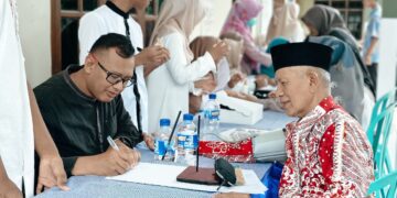 DPD LDII Kabupaten Banyuwangi bekerja sama dengan Forum Komunikasi Kesehatan Islam FKKI menggelar cek kesehatan gratis di Pondok Pesantren Nurul Huda Minggu 1412 Foto Dok LINES Banyuwangi