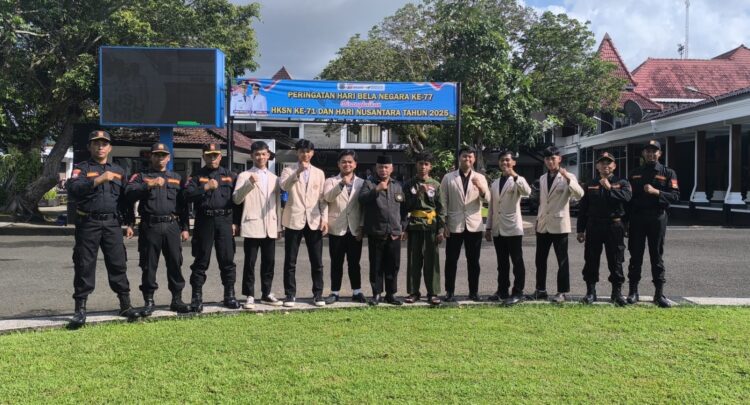 LDII Senkom Mitra Polri dan PERSINAS ASAD usai mengikuti Upacara Peringatan Hari Bela Negara HBN 2025 di halaman Pendopo Kabupaten Pacitan Rabu 2412 Foto Dok LINES Pacitan