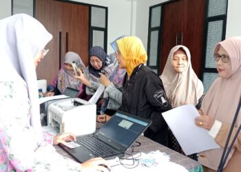 Pemeriksaan HPV di Gedung Serba Guna Sabilurrosyidin, Gayungan, Surabaya, Sabtu (13/12)