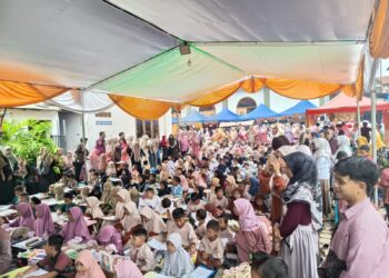 PC LDII Kecamatan Banyuwangi menggelar Festival Anak Sholih (FAS) dan Bazar UMKM untuk mengisi liburan sekolah semester ganjil Tahun Ajaran 2025/2026, Minggu (21/12/2025). Foto: Dok. LINES Banyuwangi