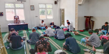 Warga LDII Kelurahan Ragunan menggelar khataman Kitab Thaharah yang berlangsung di Masjid Baitussalam Ragunan Kecamatan Pasar Minggu Jakarta pada Kamis 2512 Foto Dok LINES Jakarta