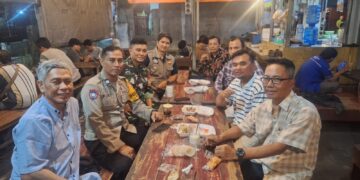 PAC LDII Medaeng memperkuat sinergi dengan tiga pilar kewilayahan di Desa Medaeng Kecamatan Waru Kabupaten Sidoarjo Senin 2212 sebagai langkah antisipasi potensi gangguan keamanan jelang Nataru Dok LINES