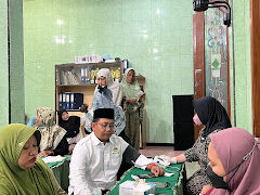 PAC LDII Tambak Oso mengadakan cek kesehatan gratis bagi warga setenpat usai pengajian rutin di Masjid Baitul Islah Tambak Oso Sidoarjo pada Senin 1512 Dok LINES