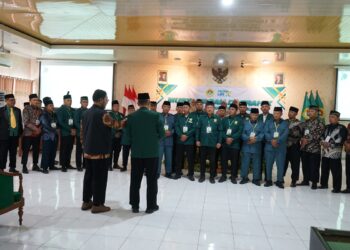 Prosesi pelantikan Pengurus DPD LDII Kabupaten Madiun masa bakti 2025–2030 di Gedung Diklat Pemerintah Kabupaten Madiun, Minggu (21/12). Foto: Dok. LINES Madiun