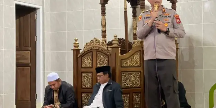 Kapolres Tana Toraja AKBP Budi Hermawan mengajak jamaah untuk bersama sama menjaga keamanan lingkungan Dok LINES