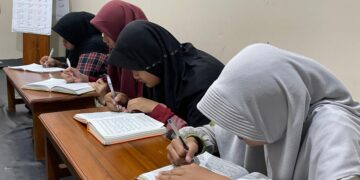 Generasi penerus Generus PAC LDII Gunung Anyar mengikuti pengajian rutin pada Rabu 141 di Gedung TPQ Nurul Hikmah Gunung Anyar Surabaya Foto Dok LINES Surabaya