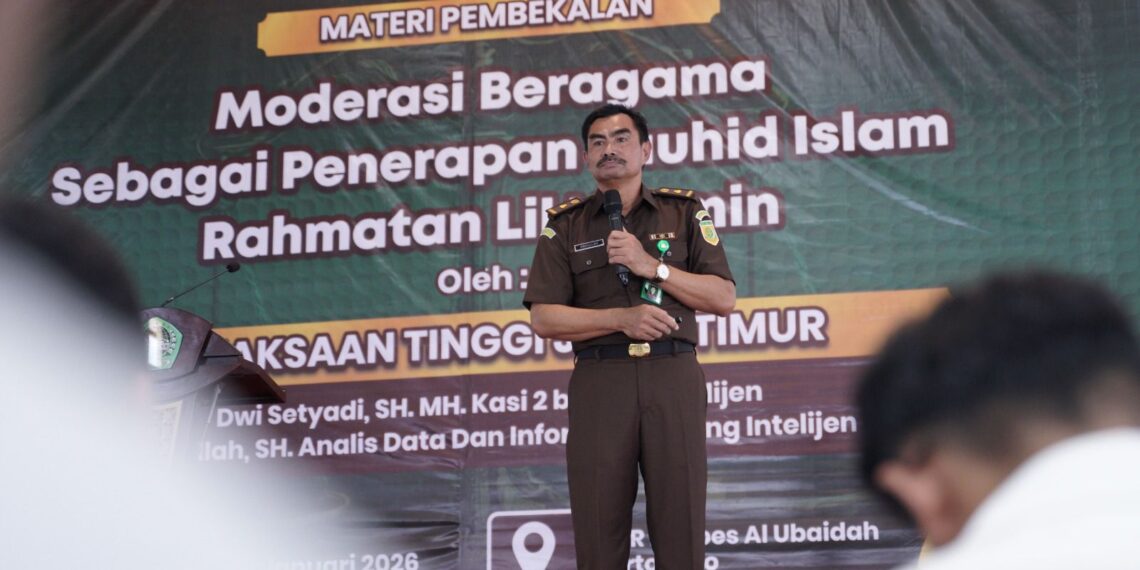 Analis Data dan Informasi Bidang Intelijen Kejati Jawa Timur Abdullah menyampaikan materi moderasi beragama kepada santri Ponpes Al Ubaidah Kertosono Kamis 291 Foto Dok PID Ponpes Al Ubaidah