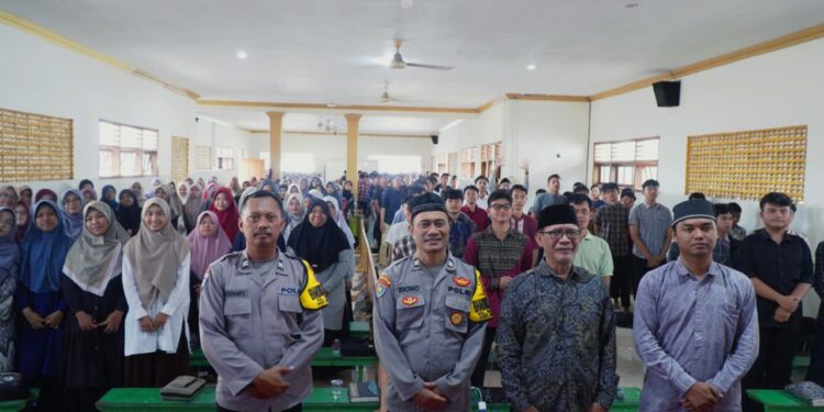 PC LDII Mojoroto menggelar pengajian dan pembekalan karakter bersama kepolisian di Ponpes Nurul Hakim Al Fatah Kecamatan Mojoroto Kota Kediri Minggu 251 membahas bahaya perundungan serta upaya pencegahannya Foto Dok LINES Kediri