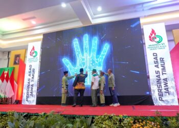 Ketua Umum Ikatan Pencak Silat Indonesia (IPSI) Jawa Timur, Bambang Haryo Soekartono didampingi KONI Jatim membuka Musyawarah Provinsi (Musprov) VI PERSINAS ASAD Jatim , Sabtu pagi (31/1). Dok: LINES.