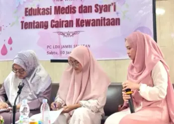 PC LDII Jambi Selatan menggelar seminar edukasi kesehatan dan kebersihan kewanitaan bagi para ibu pada Sabtu 101 di Masjid Al Barokah Pasir Putih Kecamatan Jambi Selatan Foto Dok LINES Jambi