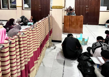 Remaja PAC LDII Tanah Kali Kedinding melaksanakan Pengajian Akhir Tahun pada 31 Desember 2025 hingga 1 Januari 2026 di Masjid Al-Faried, Kedinding, Surabaya. Foto: Dok. LINES Surabaya