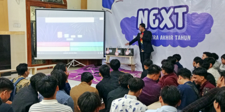 Remaja LDII PC Semampir menggelar Pengajian Akhir Tahun bertajuk NEXT sebagai upaya pembinaan dan penguatan karakter generasi muda, pada 31 Desember 2025 hingga 1 Januari 2026, di Masjid At-Taqwa, Kelurahan Wonokusumo. Foto: Dok. LINES Surabaya