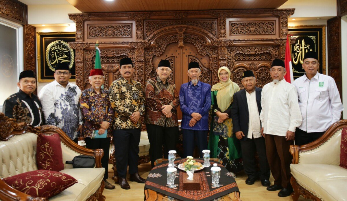 Pengurus DPP LDII bersama PP Muhammadiyah, Selasa (13/1). Foto: Dok. LINES