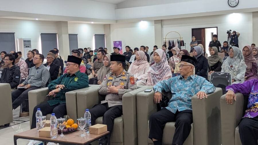 Sejumlah undangan dan peserta menghadiri workshop kewirausahaan yang diselenggarakan LDII bekerja sama dengan Polda Jawa Barat di Graha Aulia Jatinangor Sumedang Jawa Barat Sabtu 311 Foto Dok LINES Jabar