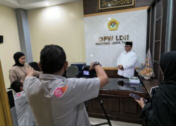 Ketua DPW LDII Jatim KH Moch Amrodji Konawi mengajak umat Islam mensukseskan 5 Sukses Ramadan dalam program JTV yang bertajuk Kultim Ramadan Jumat 272 Dok LINES Jatim