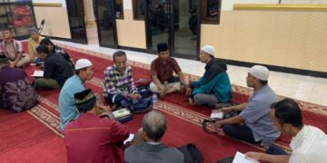 halaqahimamshalatldiikotamojokerto | LDII JAWA TIMUR Sejumlah imam dan pengurus masjid mengikuti pembinaan dan penguatan peran imam shalat yang digelar LDII Mojokerto jelang Ramadan Foto Dok LINES Mojokerto