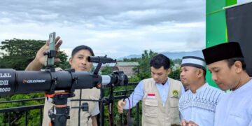 LDII Ponorogo bersama Kemenag dan ormas Islam memantau hilal awal Ramadan 1447 H di Ponpes Al Islam Joresan Mlarak Selasa 172 Foto LINES Ponorogo
