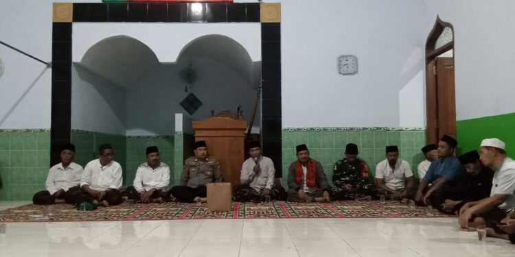 LDII Mojoagung bersama NU Muhammadiyah dan MUI setempat menghadiri Safari Ramadan dan Tarawih Keliling Tarling putaran kedua yang digelar Camat dan Muspika Mojoagung di Masjid Al Anwar Desa Kedunglumpang Dok LINES Jombang