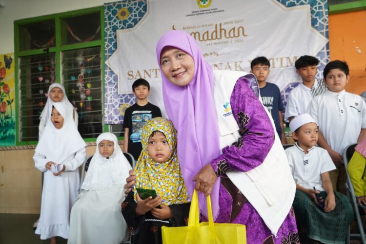 Ketua IPSM Kelurahan Gunung Anyar Erna Yuliaty Chriswanto