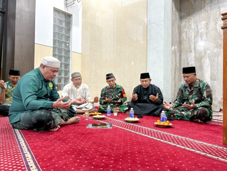 Koramil Kaliwates menggelar Safari Ramadan di Masjid Ar Royan Mangli Kaliwates Jember Jumat 63 malam Foto LINES Jember