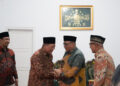 Silaturahim Syawal pengurus DPW LDII Jawa Timur dengan Wakil Ketua Umum MUI Jawa Timur, Prof. KH Halim Soebahar, di Jember. Foto: LINES Jatim