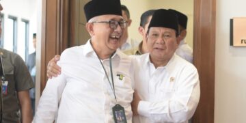 Prabowo Subianto bersama Ketum LDII KH Chriswanto Santoso di Rakernas LDII 2023 Foto LINES