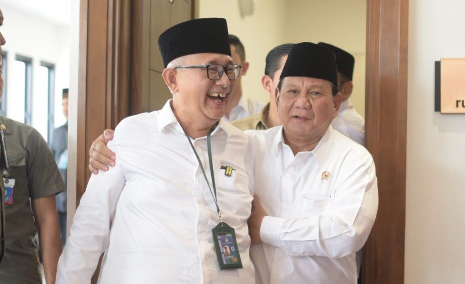 Prabowo Subianto bersama Ketum LDII KH Chriswanto Santoso di Rakernas LDII 2023 Foto LINES