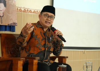 Praktisi parenting dr H Heris Setiawan Kusumaningrat Foto LINES Kediri