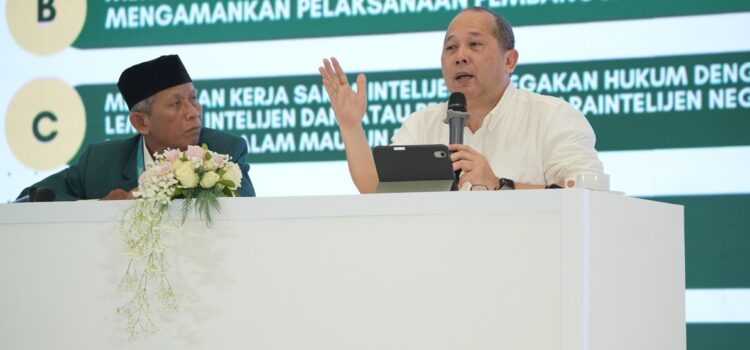 Direktorat II Jaksa Agung Muda Bidang Intelijen Kejaksaan Agung RI Yulius Sigit Kristanto kanan Foto LINES