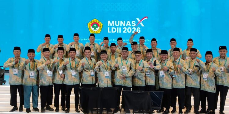 munasxldiikontingenldiijatim | LDII JAWA TIMUR Kontingen LDII Jawa Timur di Musyarawah Nasional Munas X LDII di Jakarta Foto LINES Jatim
