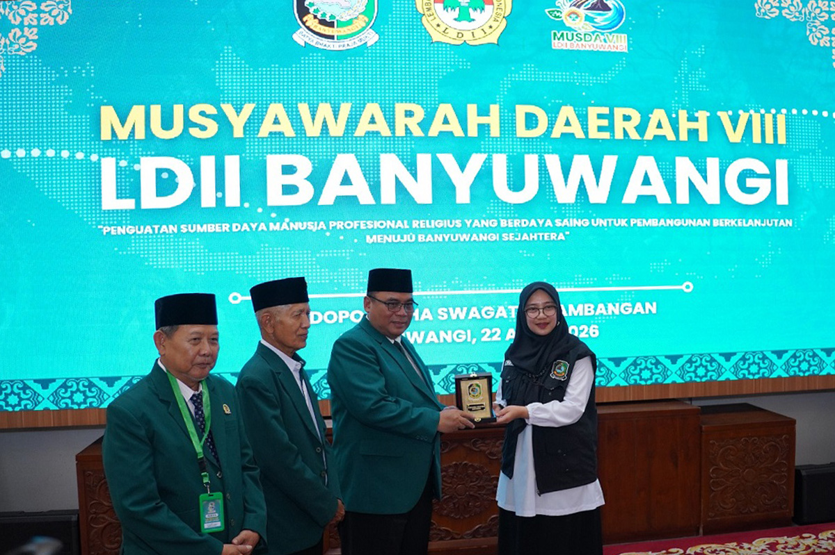 Bupati Ipuk Fiestiandani menghadiri sekaligus membuka Musyawarah Daerah VIII LDII Banyuwangi 