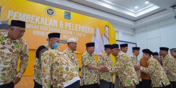 Pelepasan calon jamaah haji KBIHU Hudallil Muttaqin Surabaya Foto LINES Jatim
