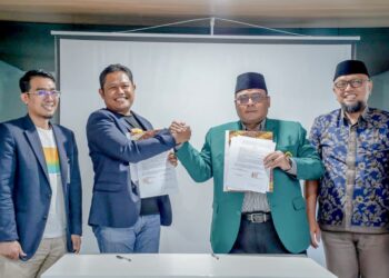 rogram Inkubasi Bisnis hasil kolaborasi antara Bank Syariah Indonesia dan Lembaga Dakwah Islam Indonesia Jawa Timur digelar dalam bentuk webinar pada Sabtu (25/04). Kegiatan ini diikuti ratusan pelaku UMKM, baik secara daring maupun luring yang terpusat di Gedung UMKM BSI Surabaya. Dok: LINES Jatim.