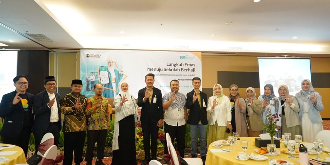 Gathering Sekolah Islam dan Pesantren bertajuk Langkah Emas Menuju Sekolah Berhaji Foto LINES Kediri