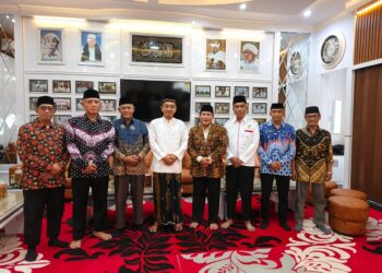 Ketua Umum Majelis Ulama Indonesia MUI Jombang KH M Afifuddin Dimyathi menerima kunjungan DPD LDII Jombang Foto LINES Jombang