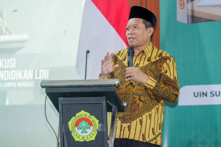 Sekretaris PW Muhammadiyah Jatim yang juga Staff Ahli Kemendikdasmen Prof Dr Biyanto menilai Buku berisi sistem pendidikan LDII tersebut menarik karena ditulis dari sudut pandang pihak luar LDII sehingga hasilnya dinilai lebih objektif cukup berbobot dan layak dijadikan rujukan Dok LINES Jatim